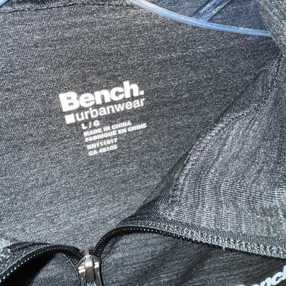 Bench. Large - Picture 4 of 4